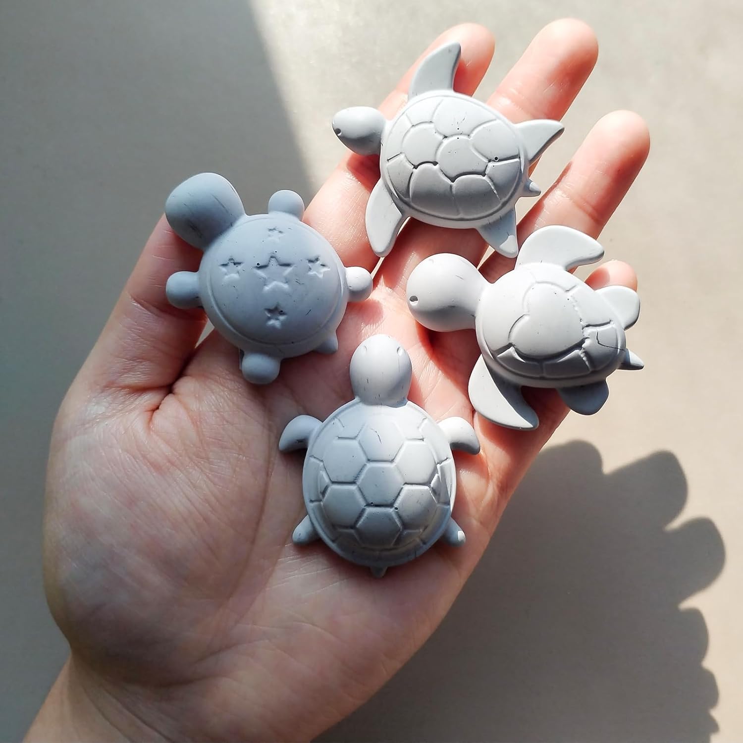 Mini Turtle Resin Molds, Cute Sea Animals Keychain Pendant Silicone Mold, Unique Turtle Epoxy Resin Casting Molds for DIY Jewelry Pendant Earrings Necklace